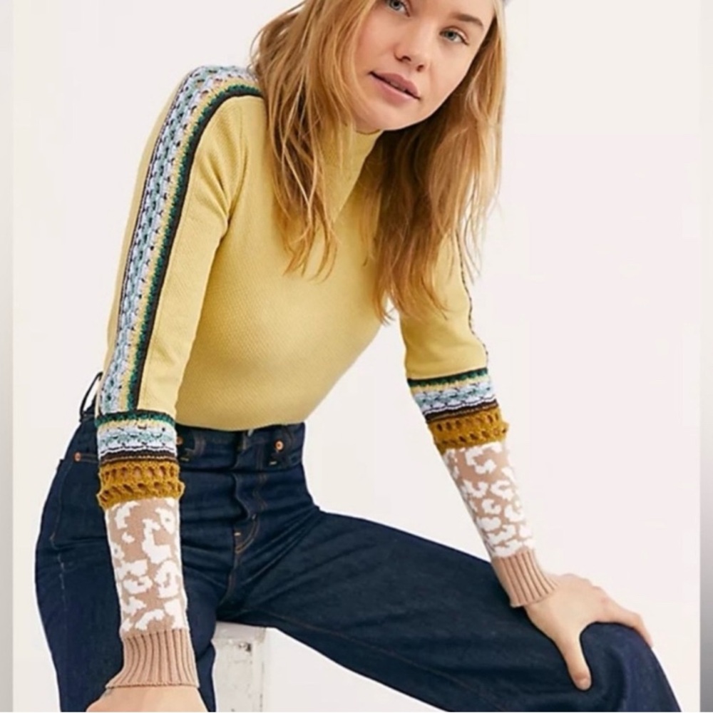 🕠 NWOT | Free People | Switch It Up | Mock Neck Crochet Sleeves | Yellow | XS